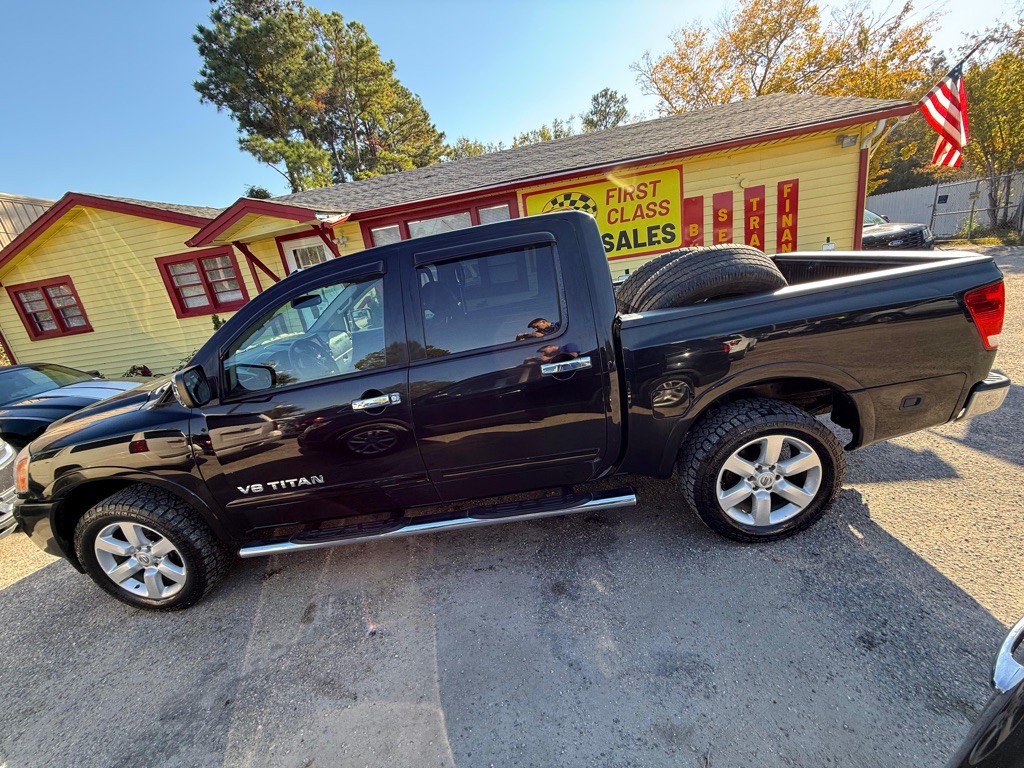 2015 Nissan Titan Image 4