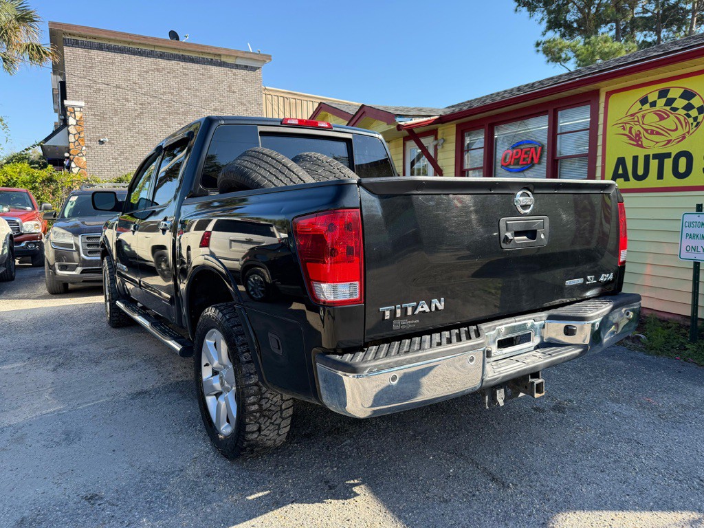 2015 Nissan Titan Image 5