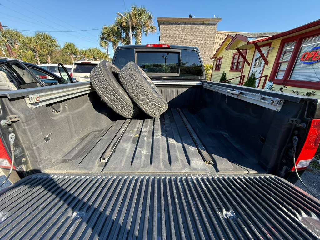 2015 Nissan Titan Image 8