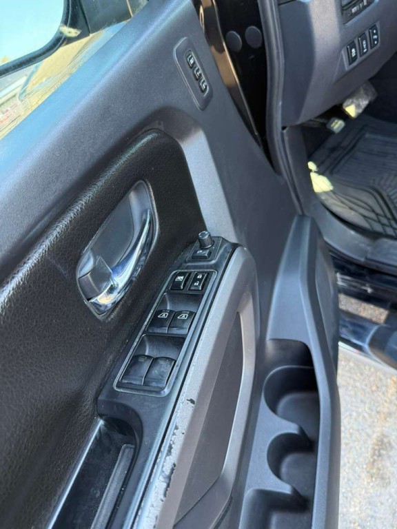 2015 Nissan Titan Image 14