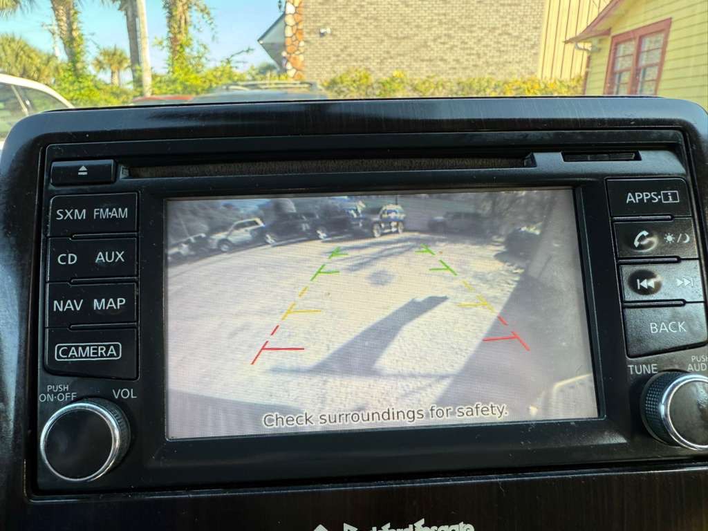 2015 Nissan Titan Image 18