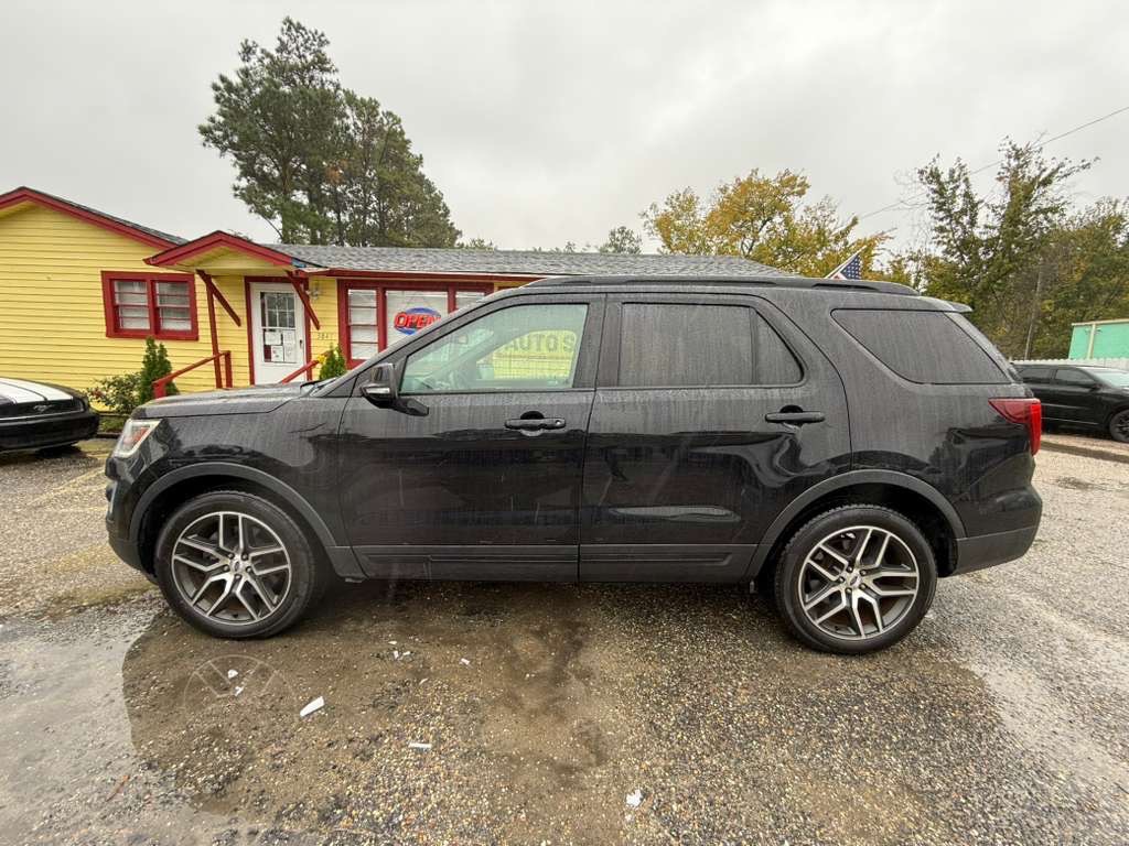 2017 Ford Explorer Image 5