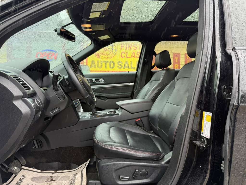 2017 Ford Explorer Image 13