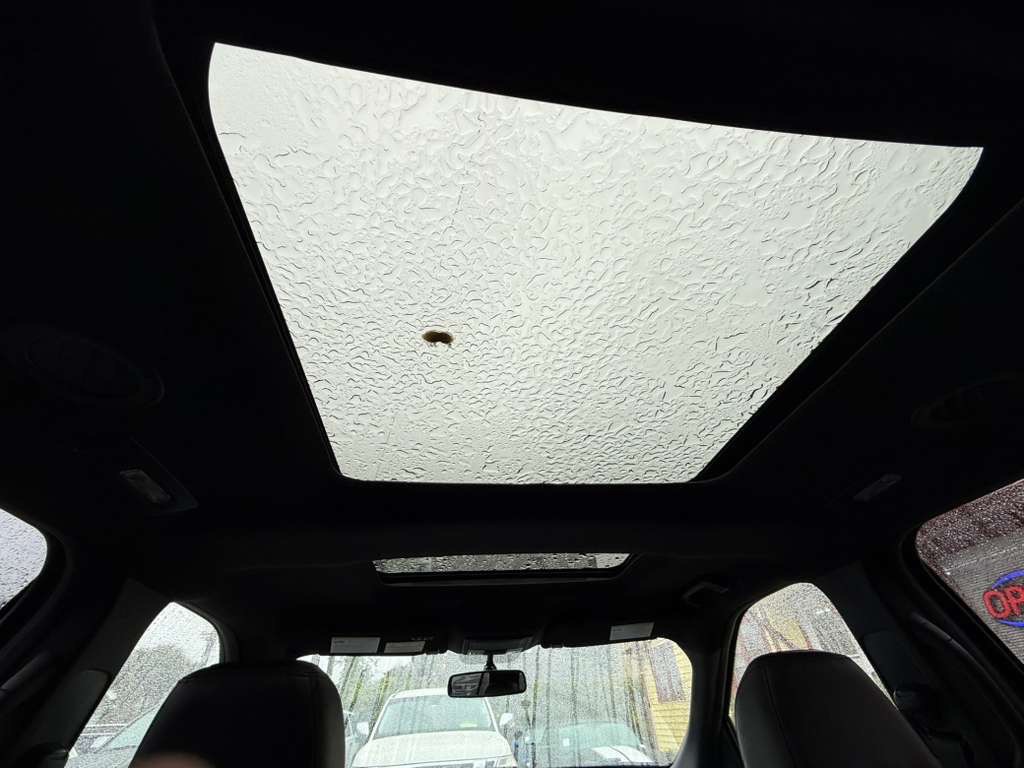 2017 Ford Explorer Image 23