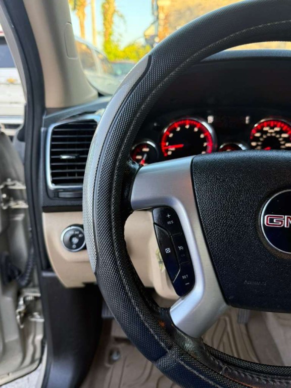 2012 GMC Acadia Image 14