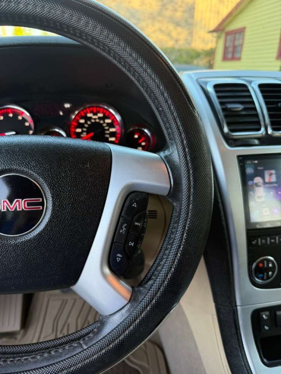 2012 GMC Acadia Image 15