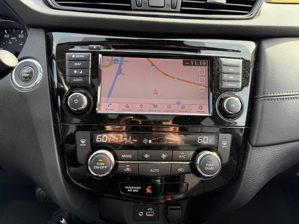 2019 Nissan Rogue Image 13