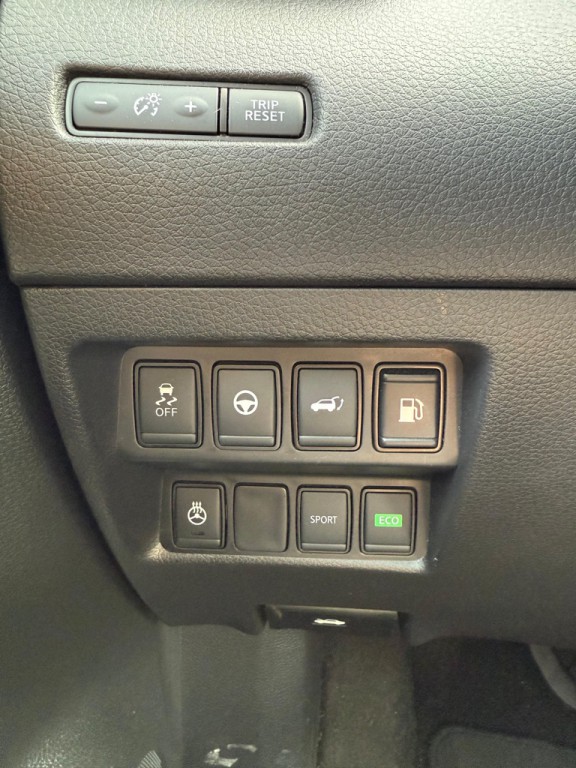 2019 Nissan Rogue Image 14