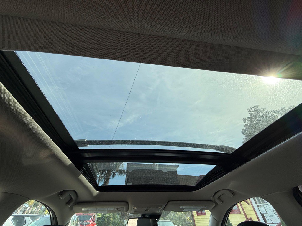 2019 Nissan Rogue Image 16