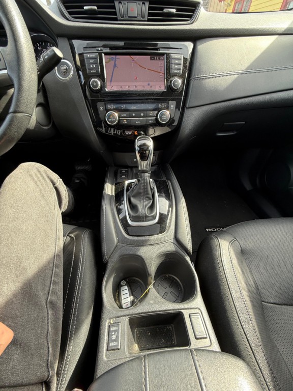 2019 Nissan Rogue Image 17
