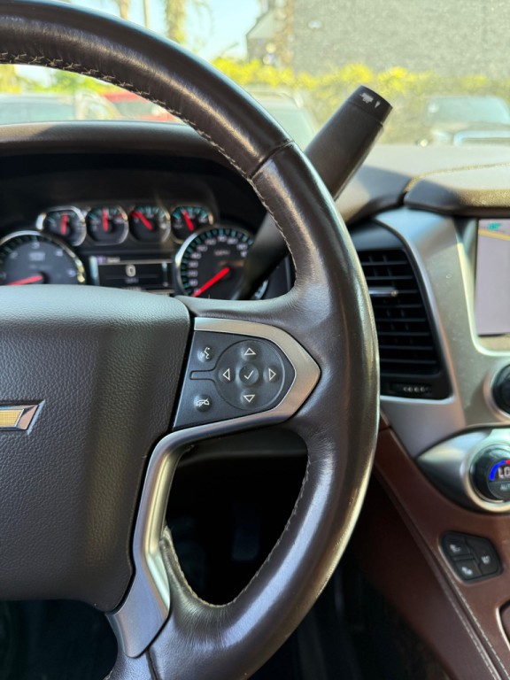 2015 Chevrolet Suburban Image 10