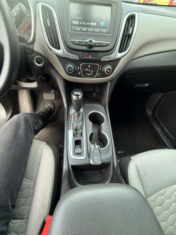 2018 Chevrolet Equinox Image 17