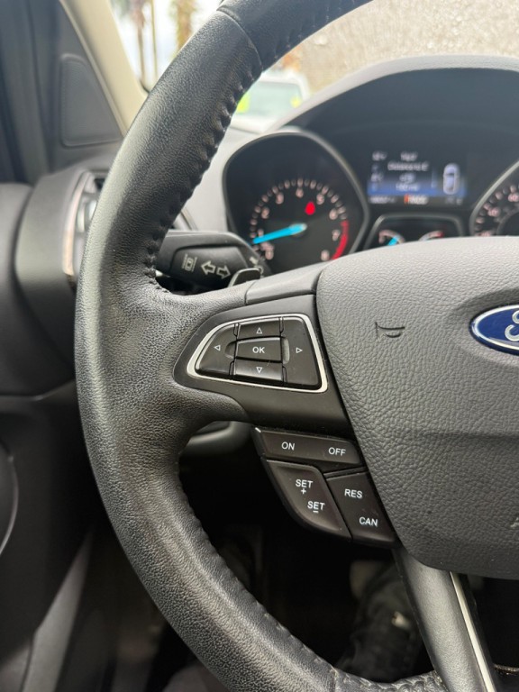 2017 Ford Escape Image 10