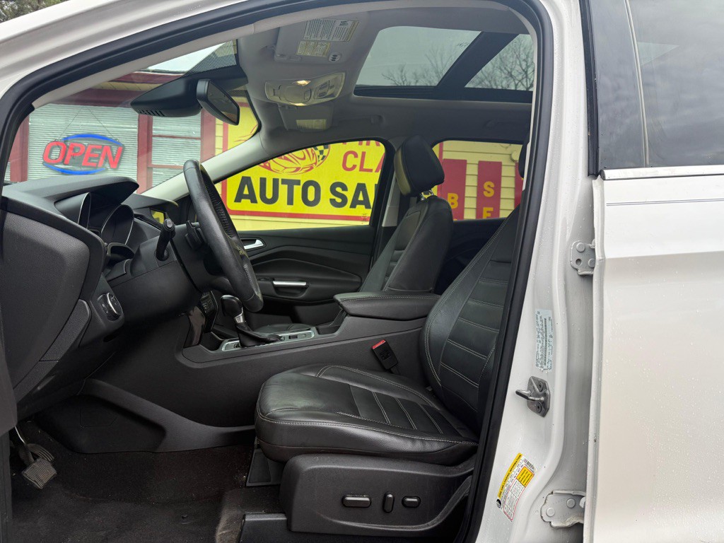 2017 Ford Escape Image 15