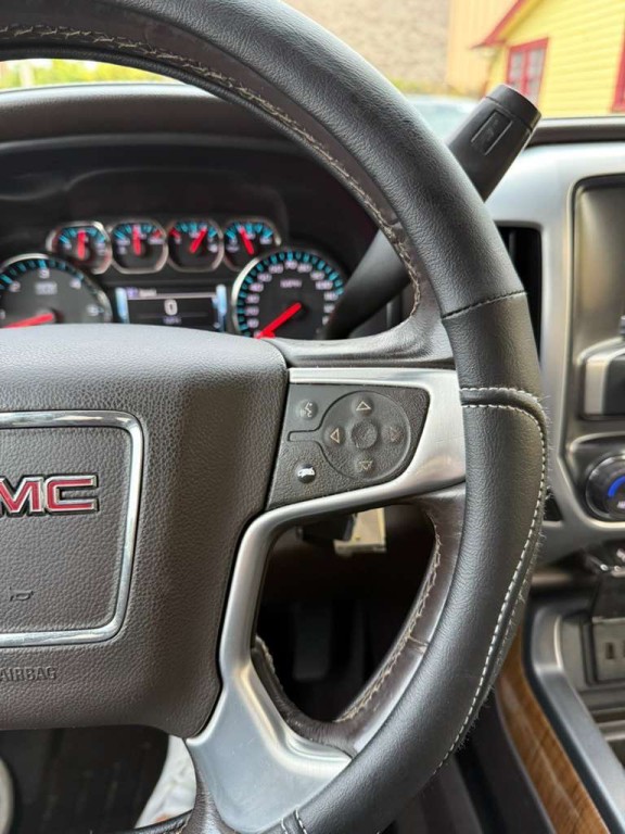 2018 GMC Sierra Image 12