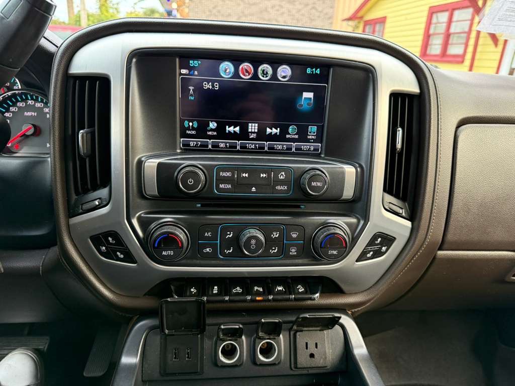 2018 GMC Sierra Image 17