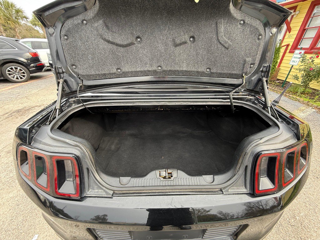 2013 Ford Mustang Image 12