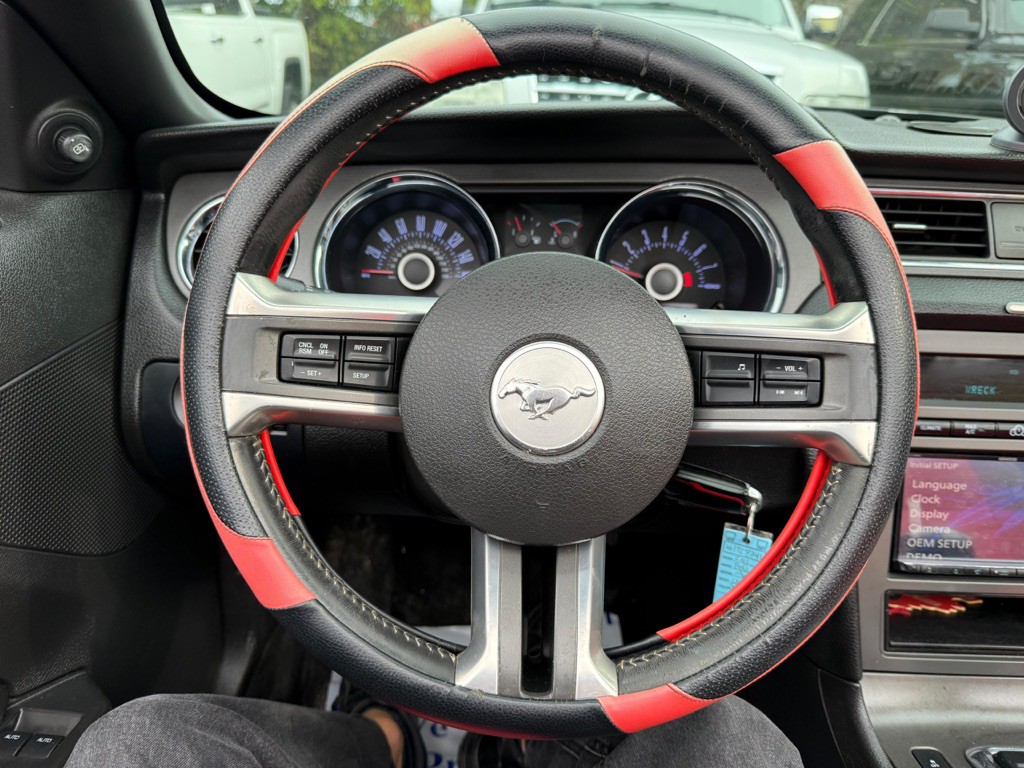 2013 Ford Mustang Image 15