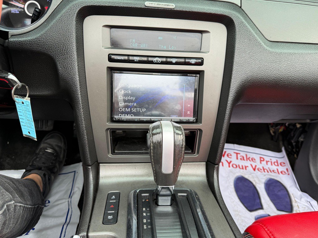 2013 Ford Mustang Image 19