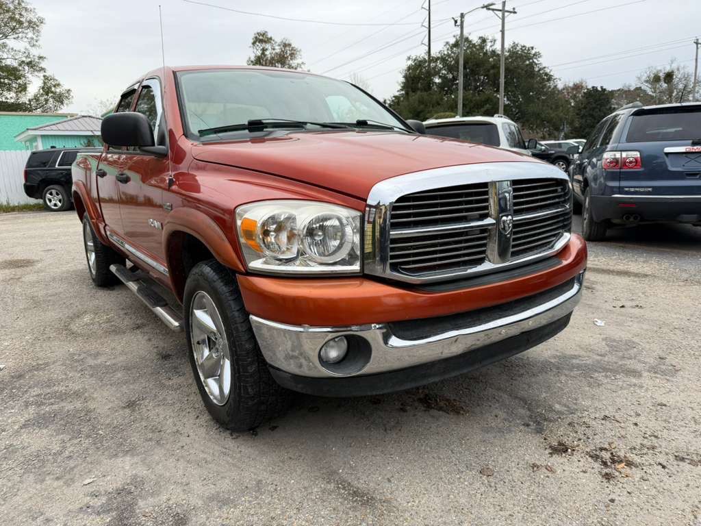 2008 Dodge Ram 1500 Image 2