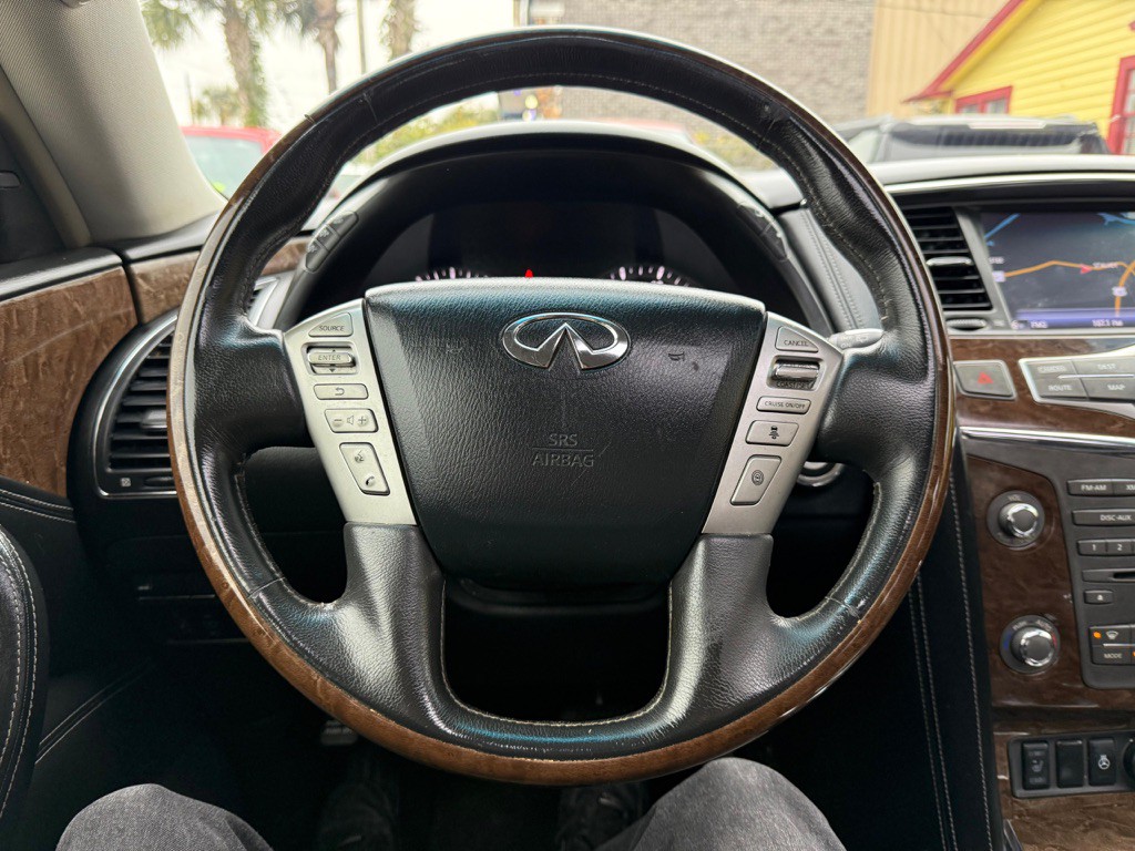 2016 INFINITI QX80 Image 10