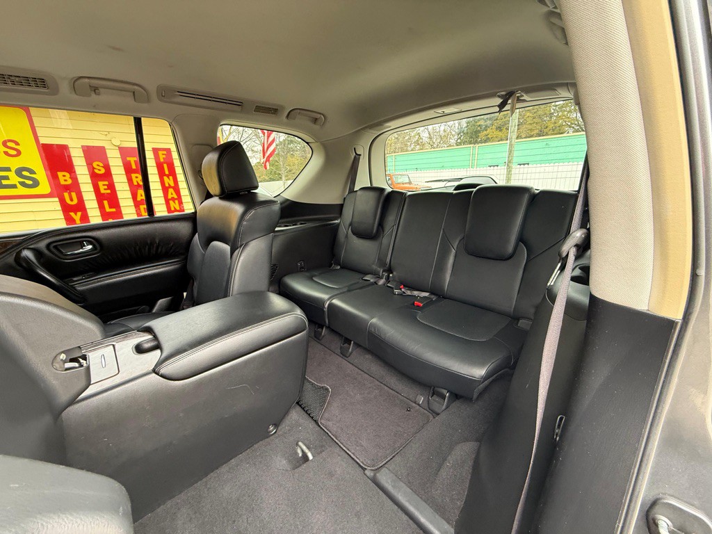 2016 INFINITI QX80 Image 19