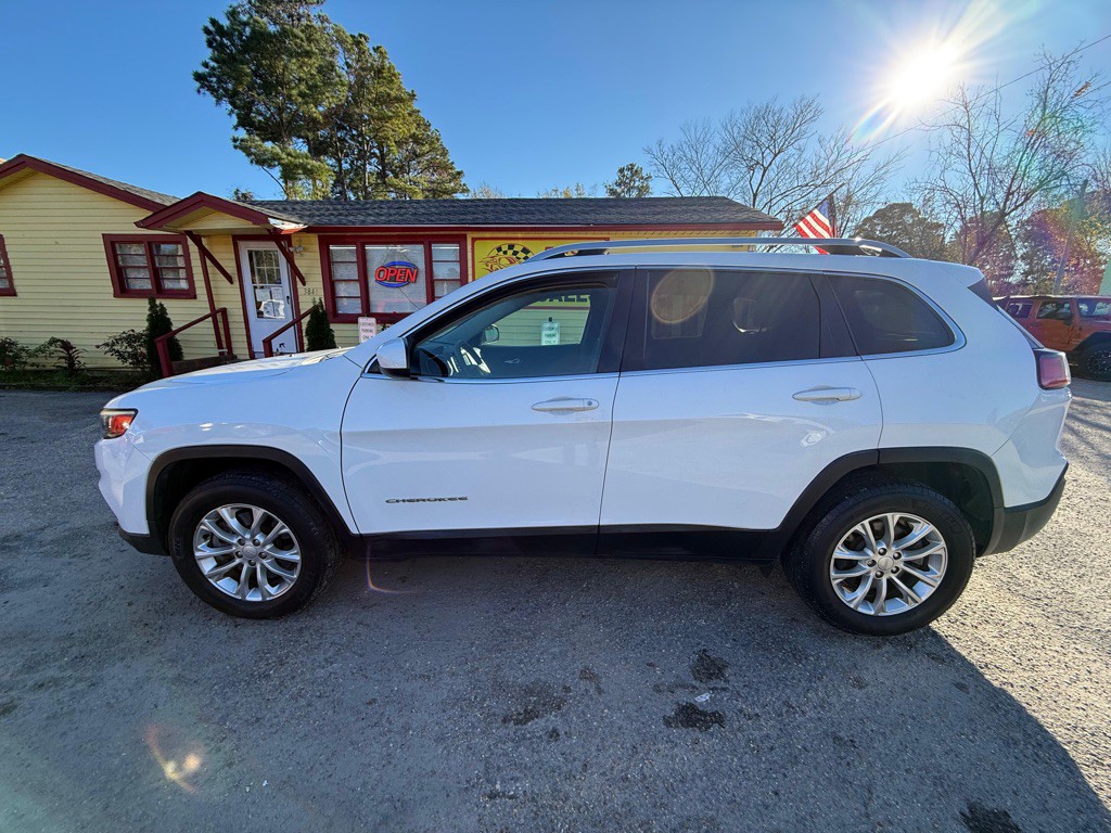 2019 Jeep Cherokee Image 8