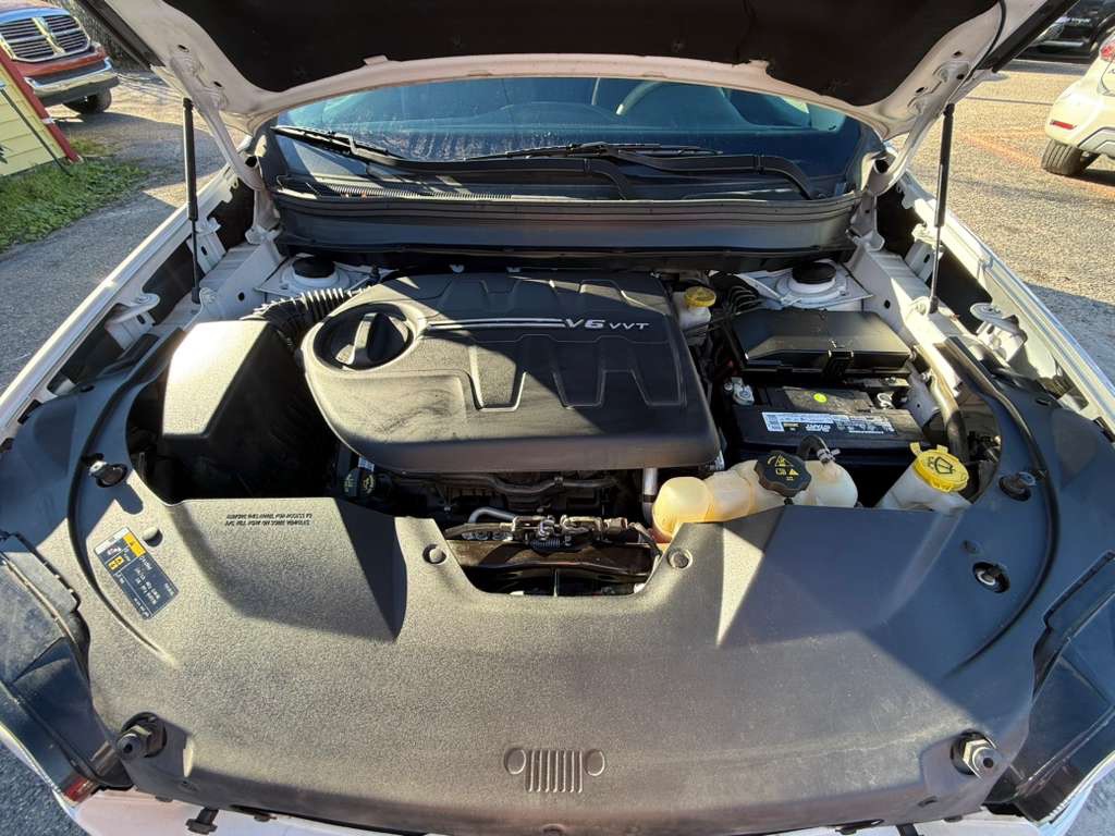 2019 Jeep Cherokee Image 10