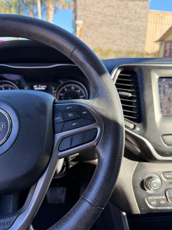 2019 Jeep Cherokee Image 14