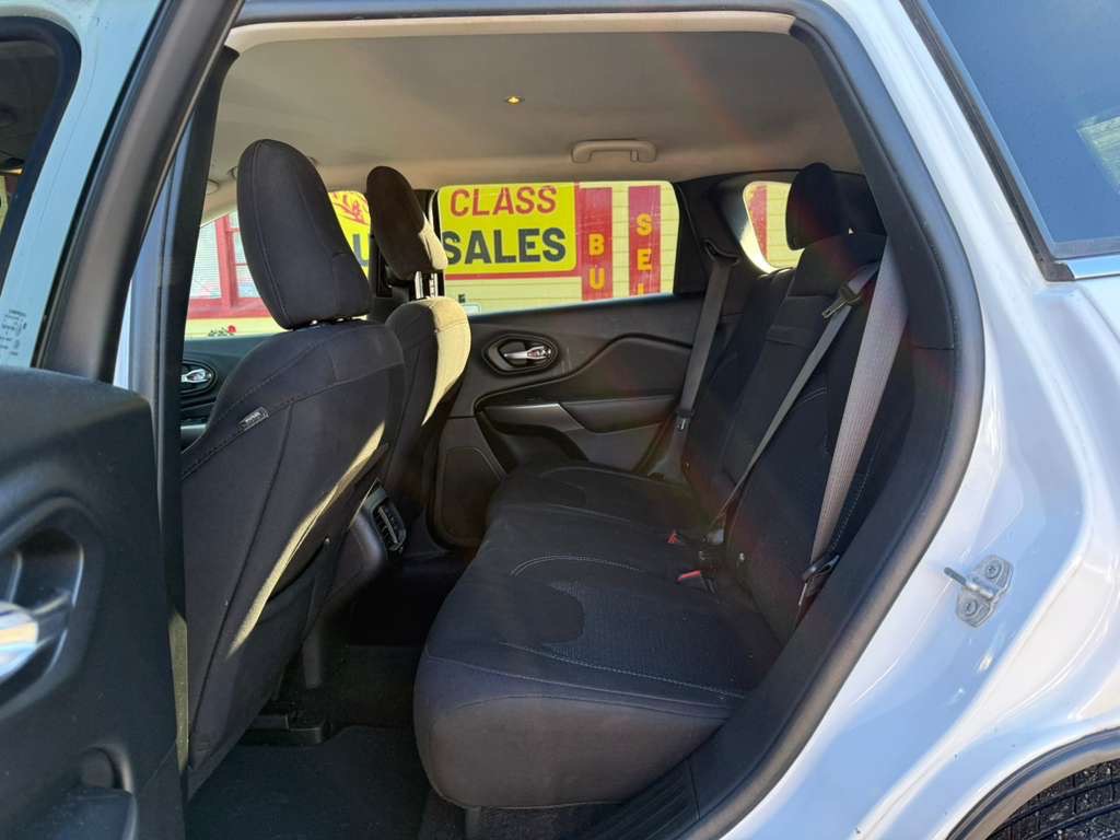 2019 Jeep Cherokee Image 21