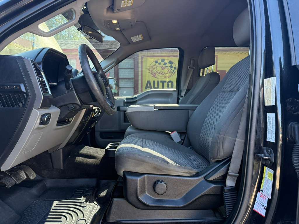 2015 Ford F-150 Image 12