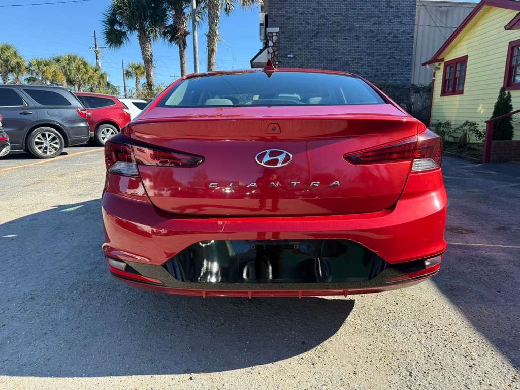 2020 Hyundai Elantra Image 8