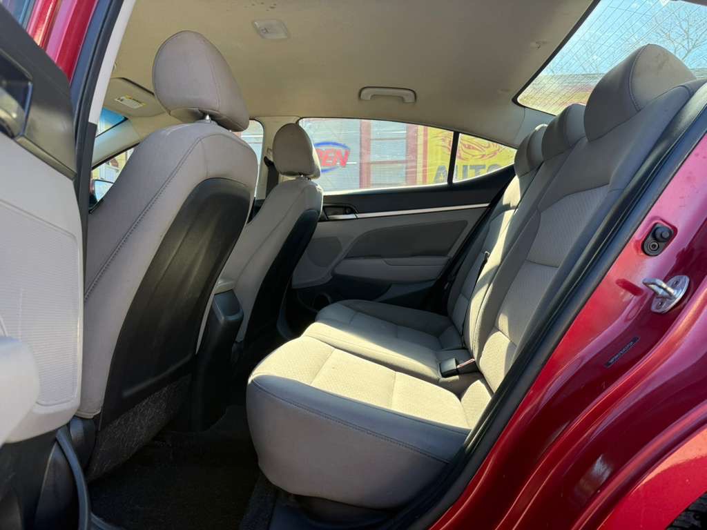 2020 Hyundai Elantra Image 22