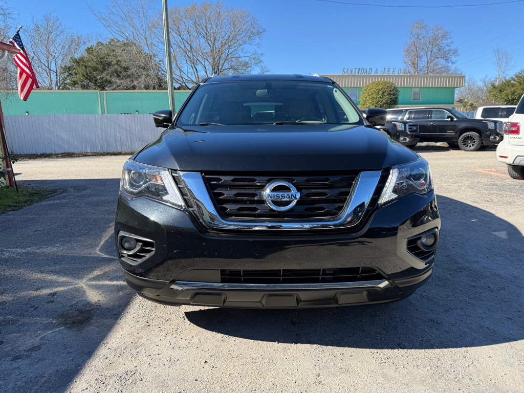 2018 Nissan Pathfinder Image 3