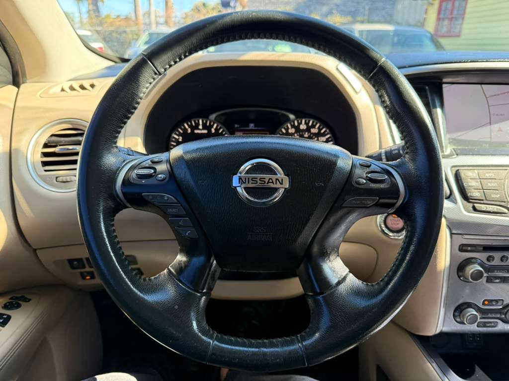 2018 Nissan Pathfinder Image 10