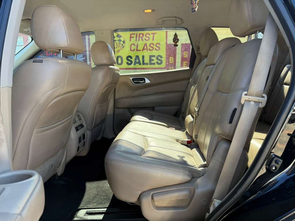 2018 Nissan Pathfinder Image 17