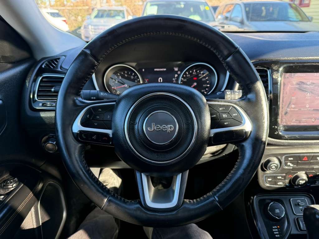 2018 Jeep Compass Image 10