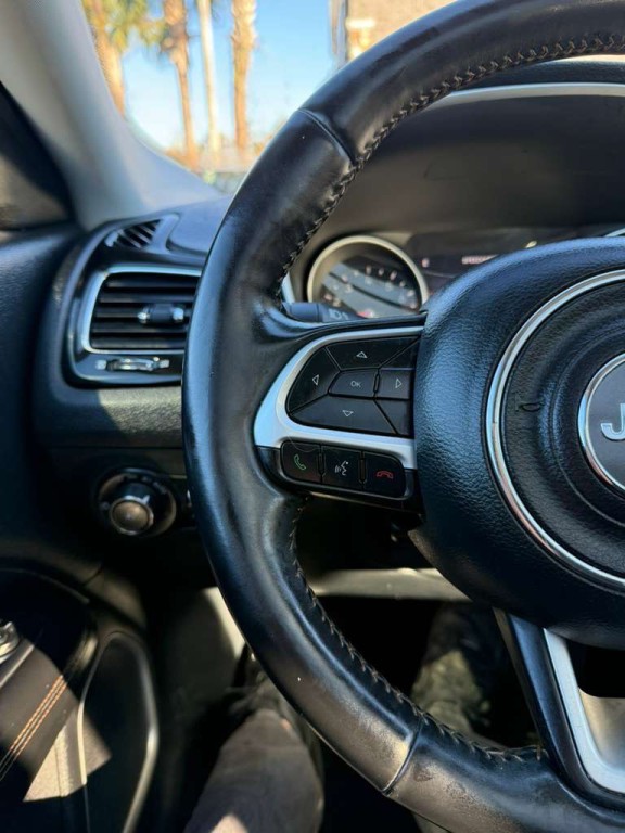 2018 Jeep Compass Image 11