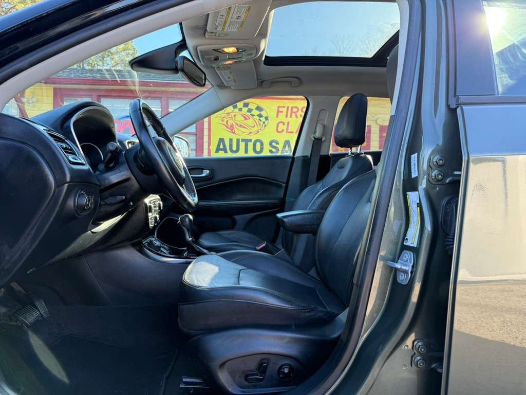 2018 Jeep Compass Image 14