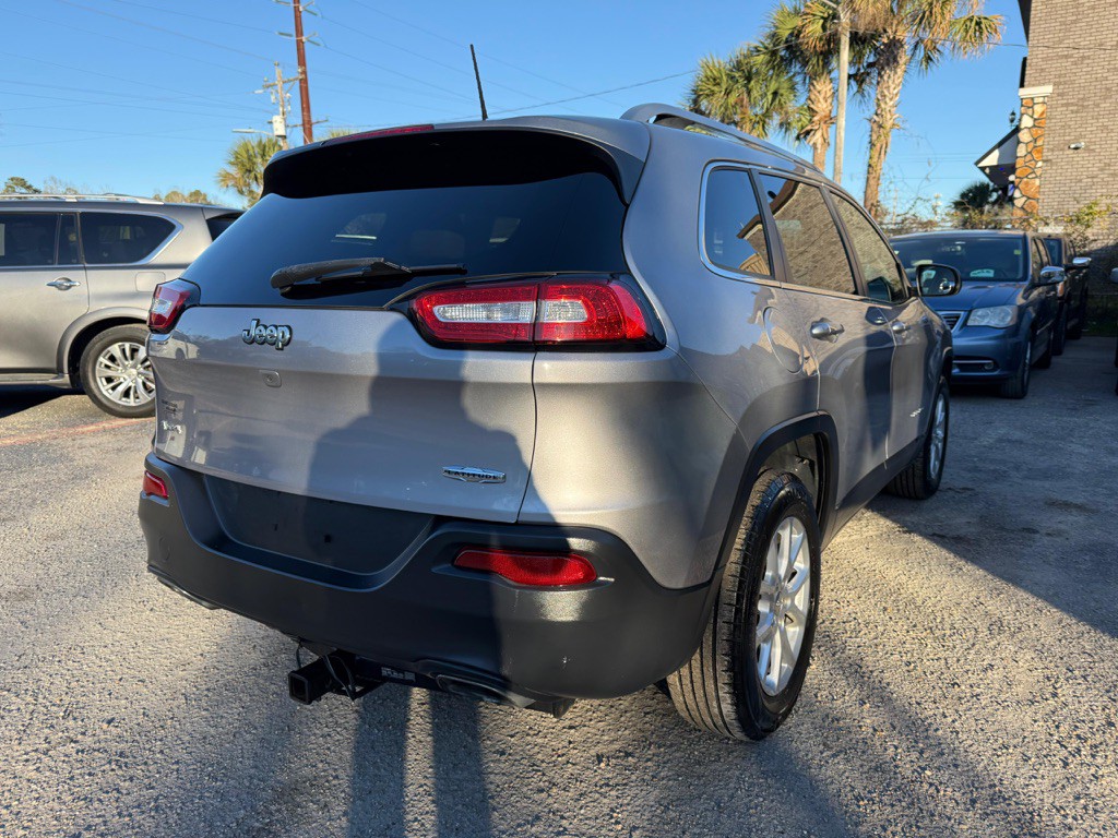 2018 Jeep Cherokee Image 4