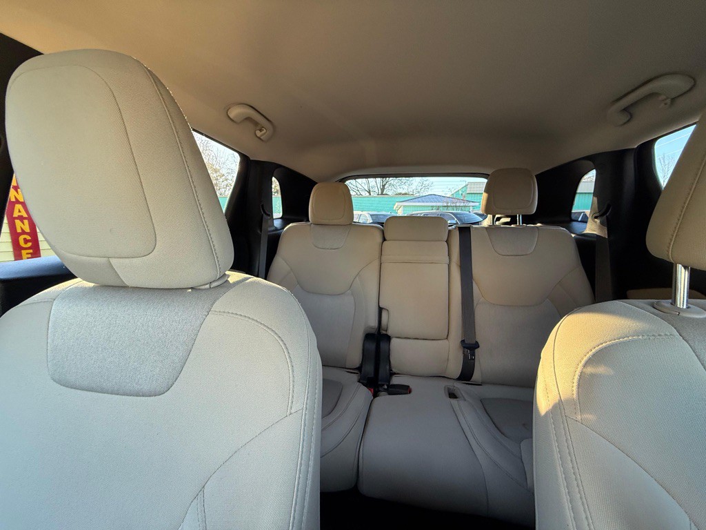 2018 Jeep Cherokee Image 20