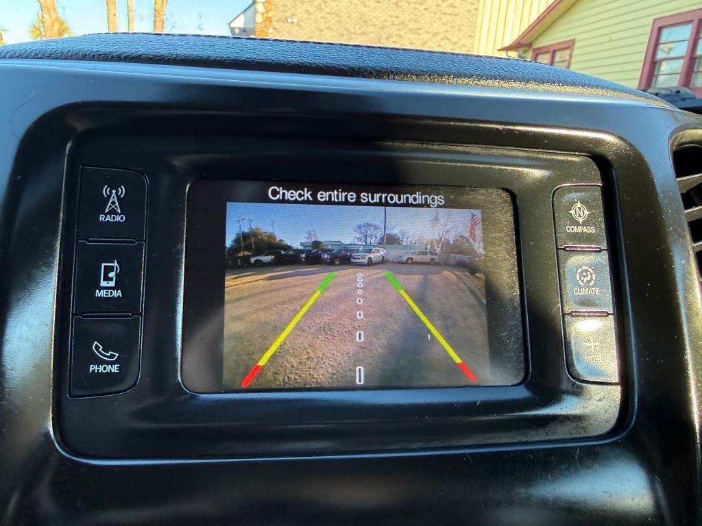 2018 Jeep Cherokee Image 22