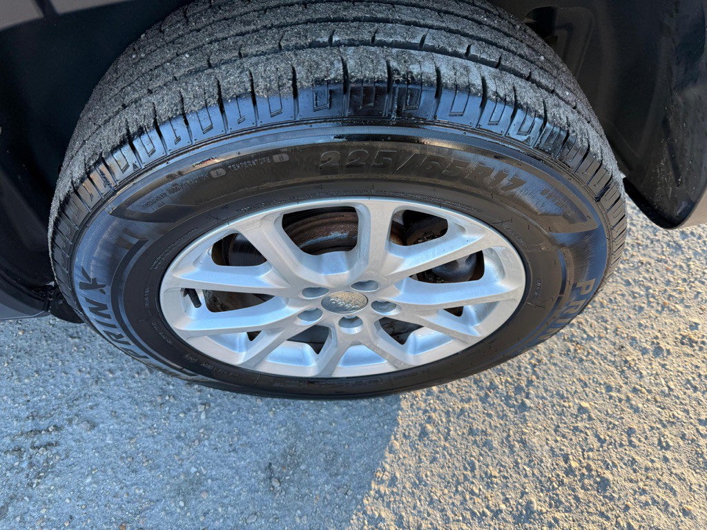 2018 Jeep Cherokee Image 23