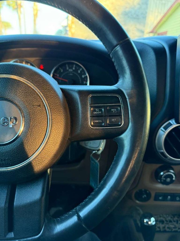 2013 Jeep Wrangler Unlimited Image 14