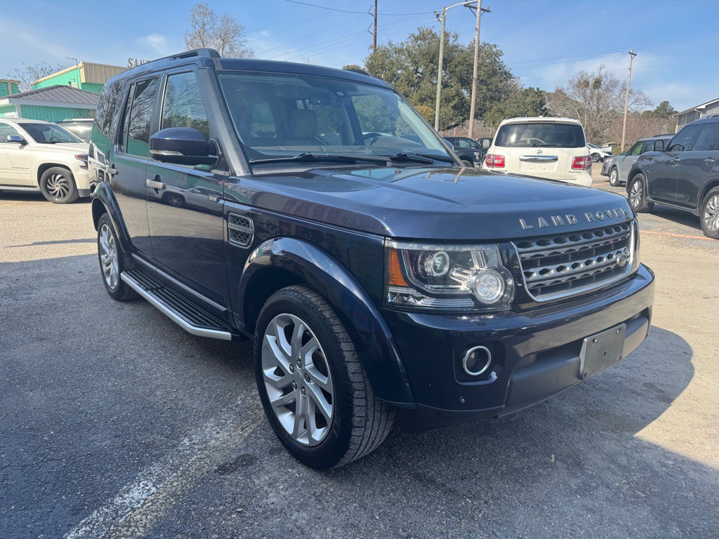 2016 Land Rover LR4 Image 2