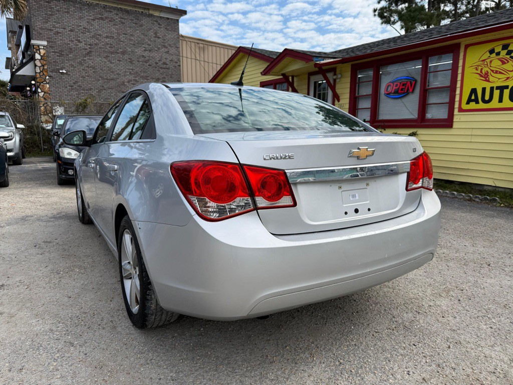 2013 Chevrolet Cruze Image 6