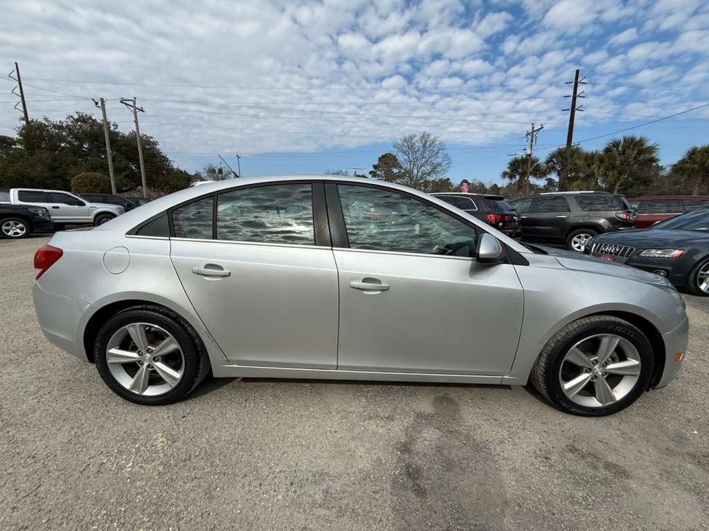 2013 Chevrolet Cruze Image 8