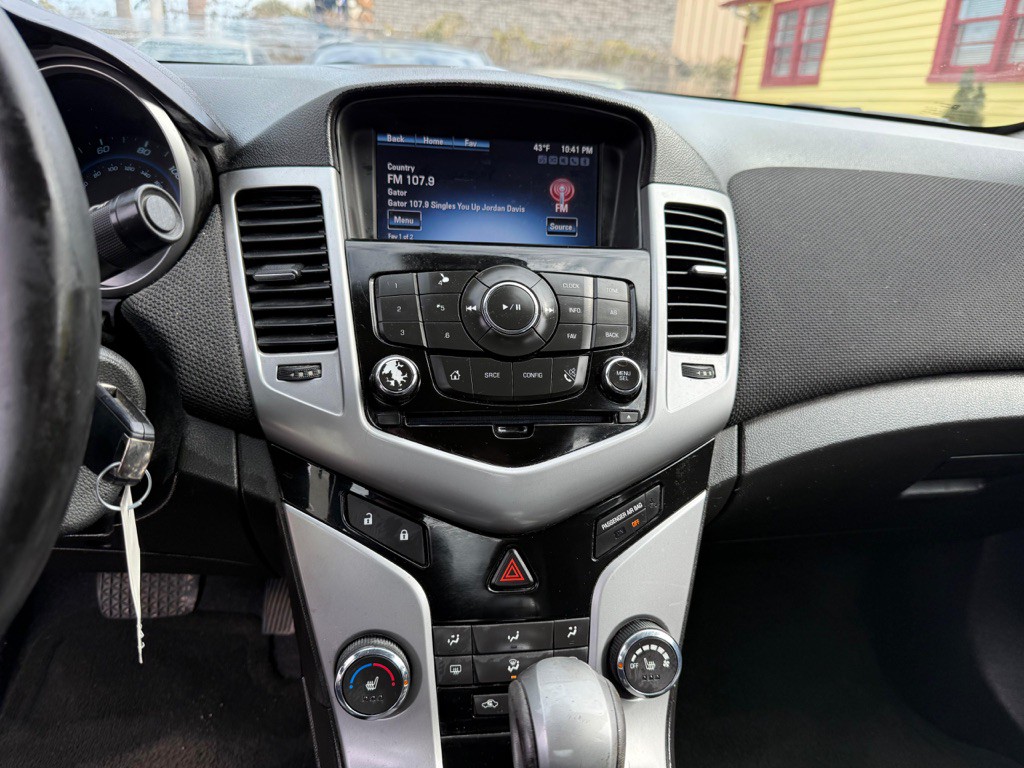 2013 Chevrolet Cruze Image 15