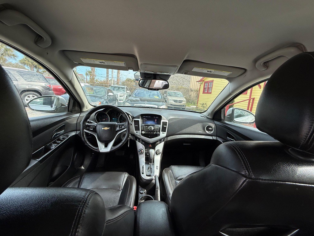 2013 Chevrolet Cruze Image 17