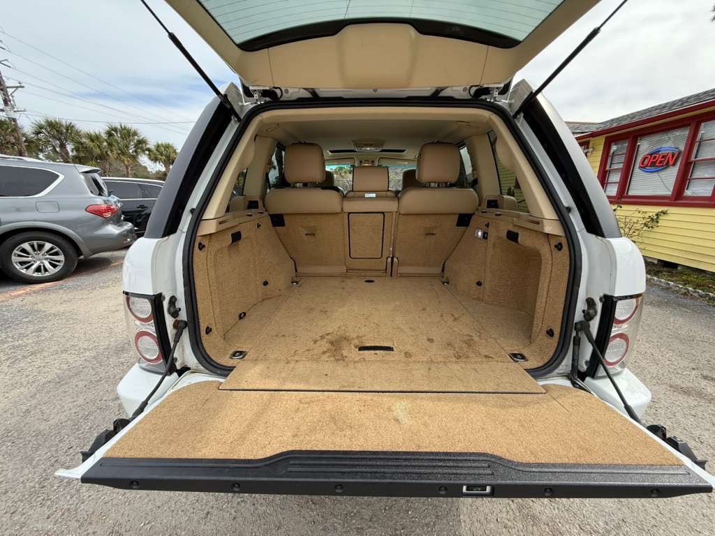 2011 Land Rover Range Rover Image 11